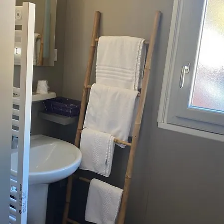 Cafe Les Fleurs Szálloda