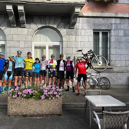 Szálloda Cafe Les Fleurs