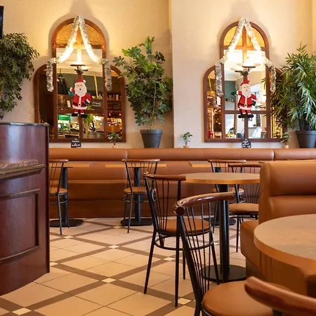 Cafe Les Fleurs Szálloda Argelès-Gazost