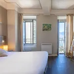 Hotel Cafe Les Fleurs