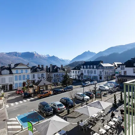 Hotel Cafe Les Fleurs