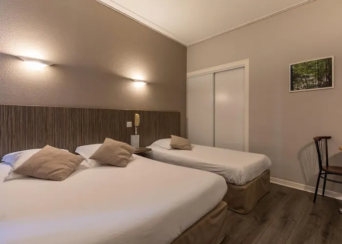 Cafe Les Fleurs アルジュレス・ガゾスト