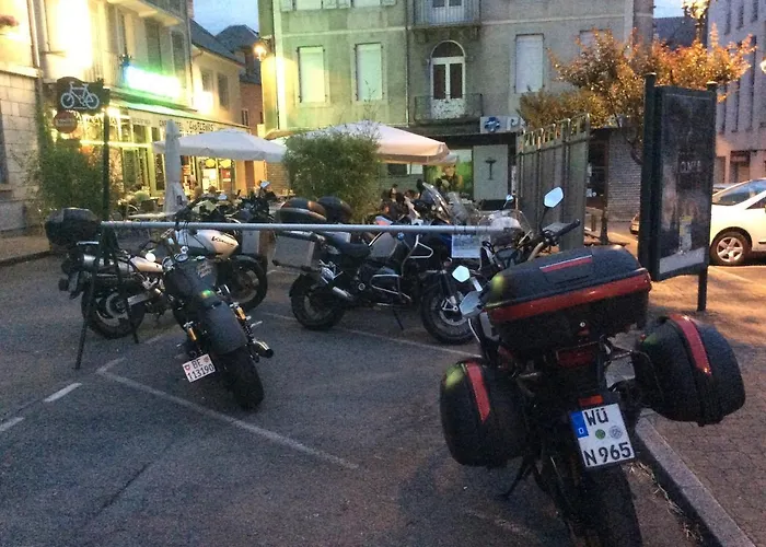 Cafe Les Fleurs ホテル